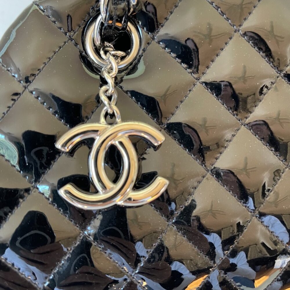 Chanel Black Vernis Matelasse - Black Patent Women's Shoulder Bag (108861) - Picture 3 of 12